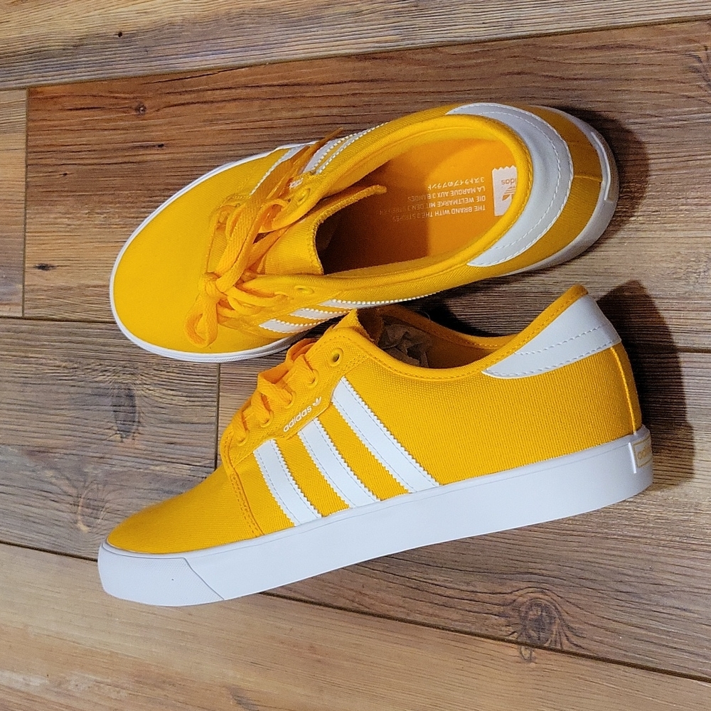 🆕 Adidas golden yellow shoes